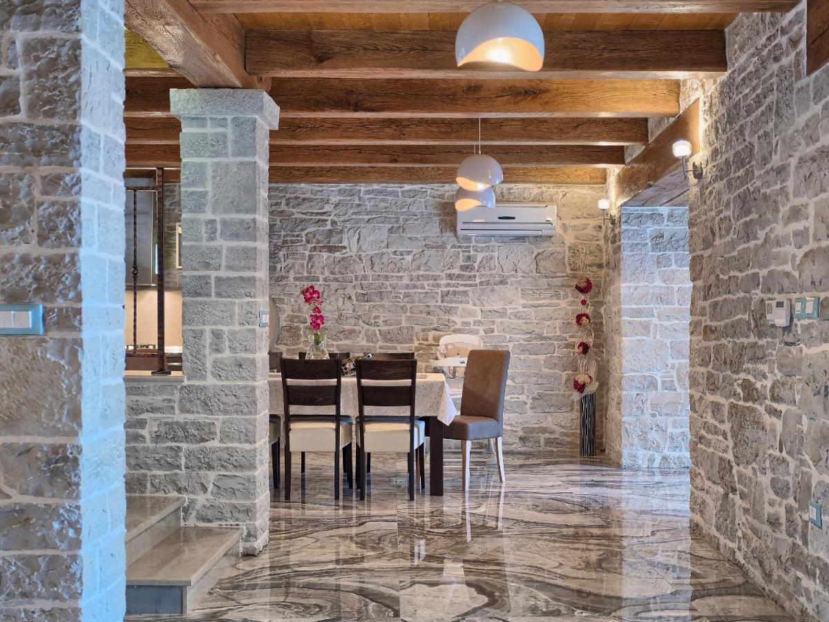 Villa Patrick-Luxury Stone House In The Center Of Istria パジン エクステリア 写真