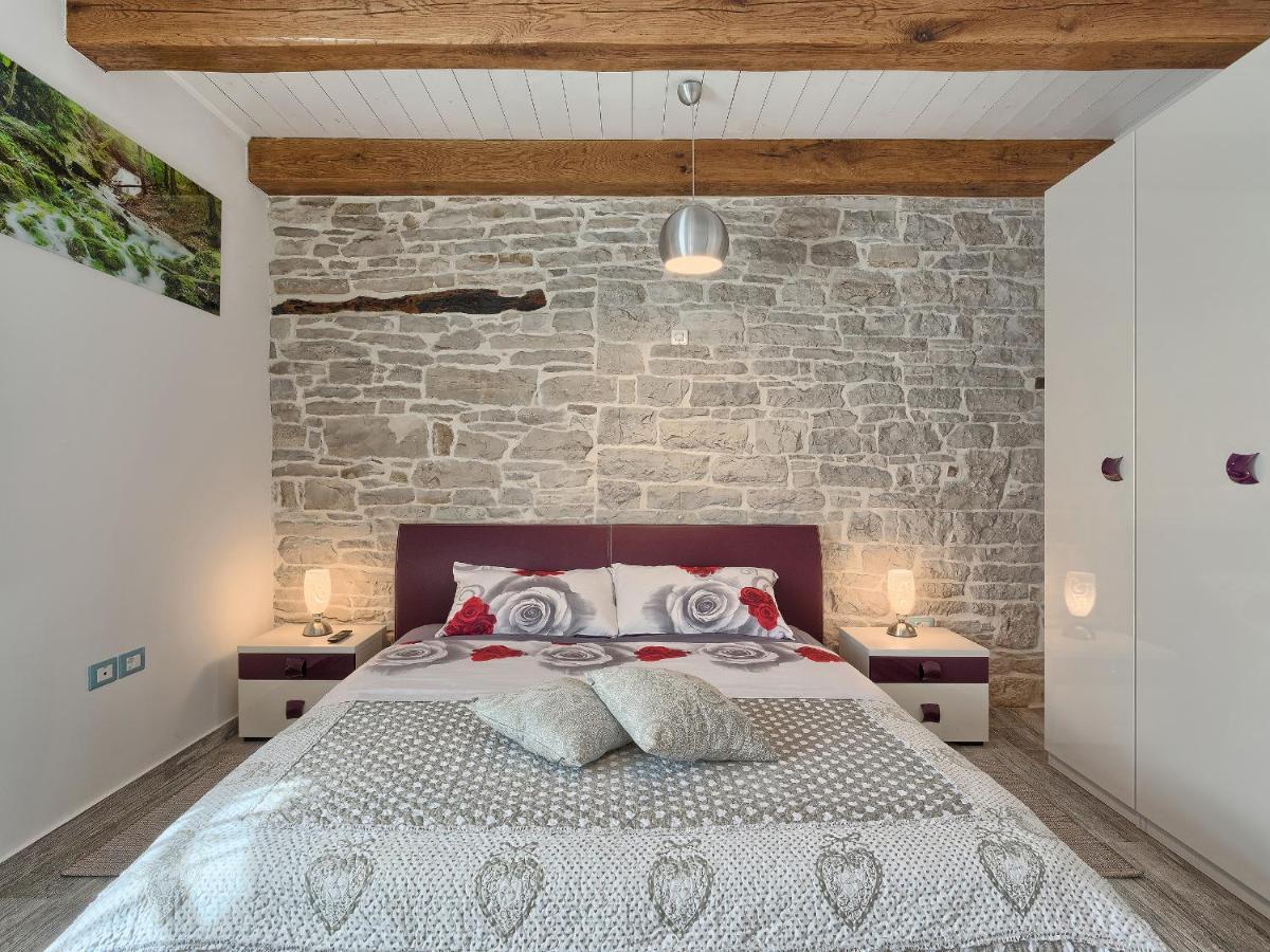 Villa Patrick-Luxury Stone House In The Center Of Istria パジン エクステリア 写真