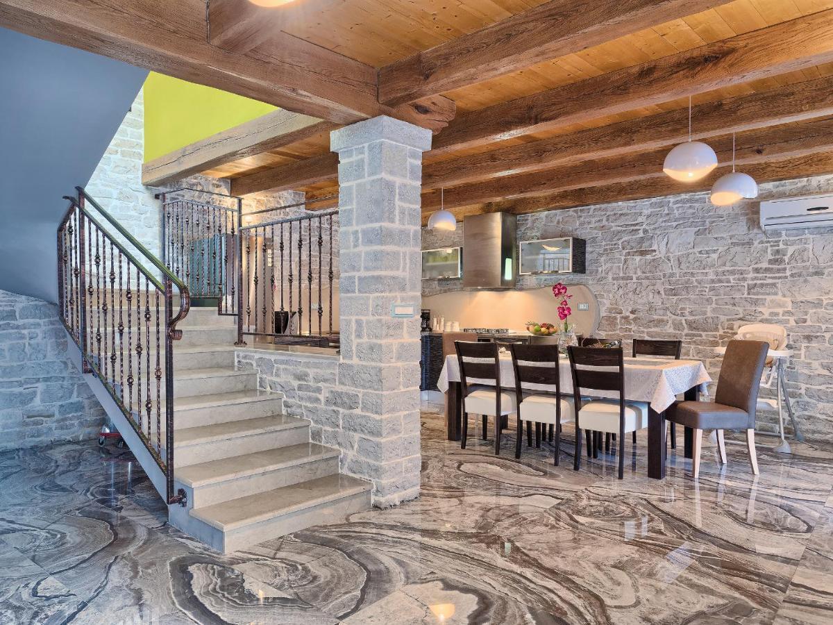 Villa Patrick-Luxury Stone House In The Center Of Istria パジン エクステリア 写真